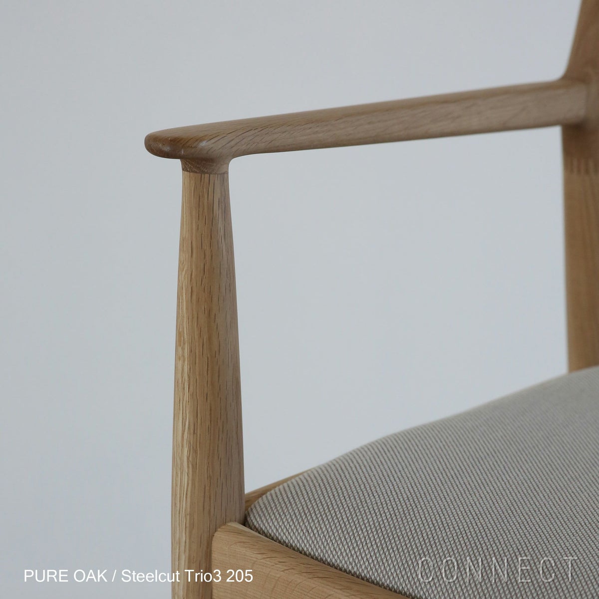 KARIMOKU CASE STUDY（カリモクケーススタディ） / KINUTA N-DC01 / ノームダイニングチェア（肘付） / Steelcut Trio3 205