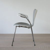 FRITZ HANSEN(フリッツ・ハンセン)/ SERIES 7（セブンチェア） / アームチェア / カラードアッシュ　ホワイト / フロントパディング　Hallingdal 130