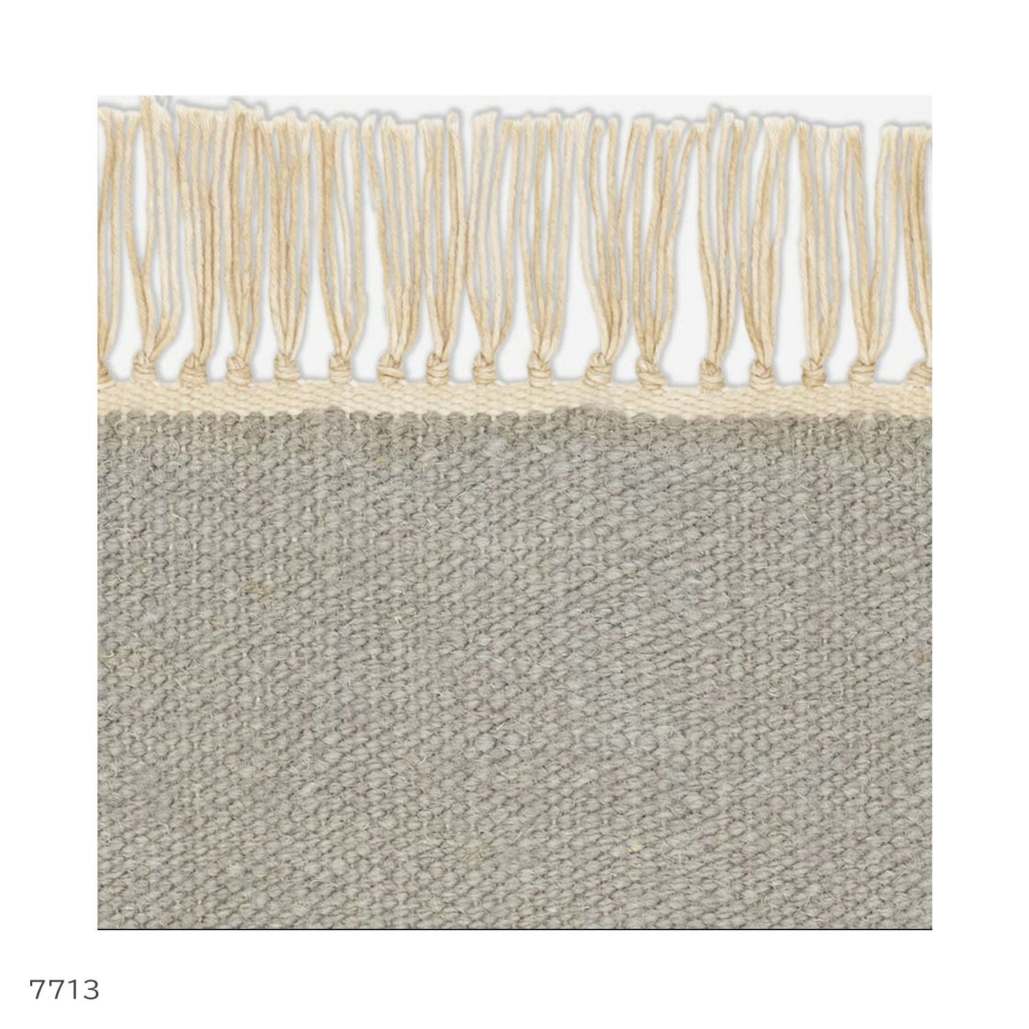 Kvadrat（クヴァドラ）ラグ Vintage Naturally Coloured Fringes 180