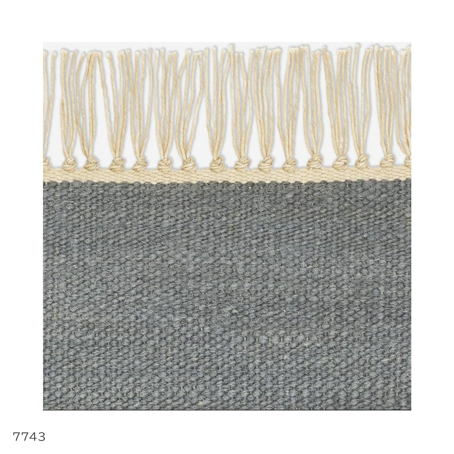 Kvadrat（クヴァドラ）ラグ Vintage Naturally Coloured Fringes 180