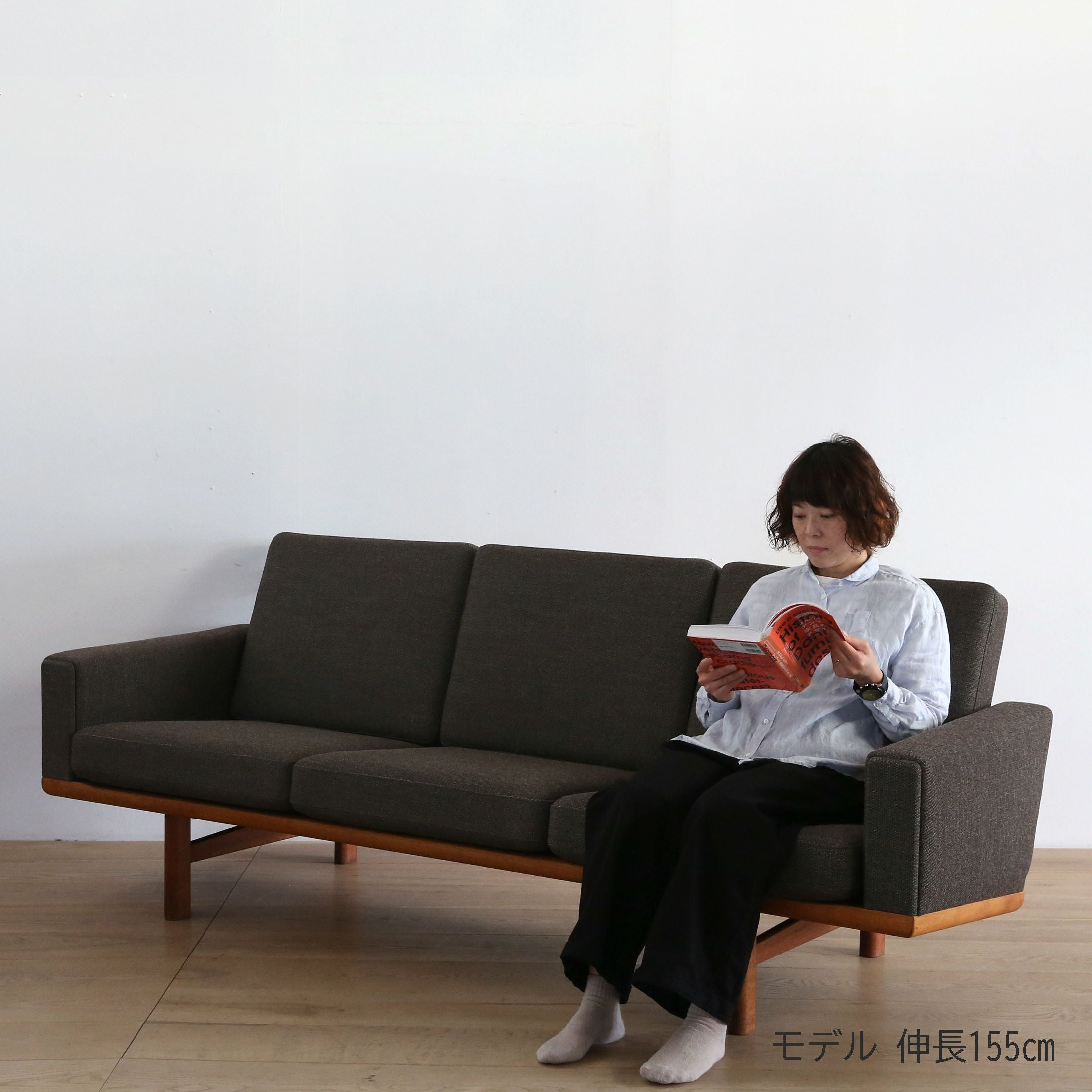Hans.J.Wegner（ハンス・J・ウェグナー） / GE236 ソファ 3シーター