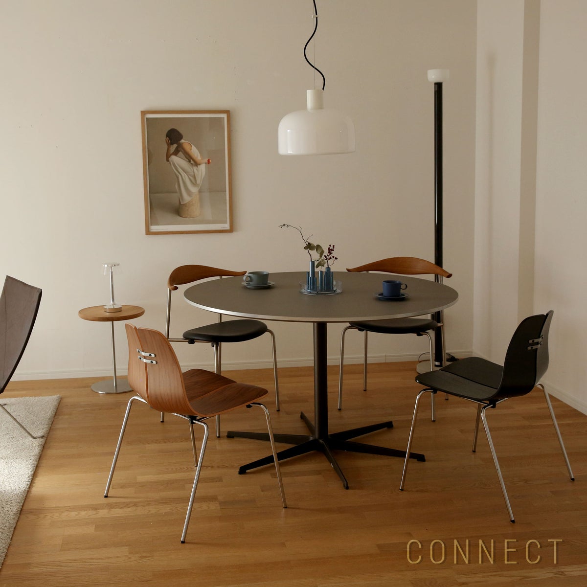 FRITZ HANSEN（フリッツ・ハンセン） / TABLE SERIES（テーブルシリーズ）A825 / 円テーブル / グレー / ブラウンブロンズ脚 / Ø120cm