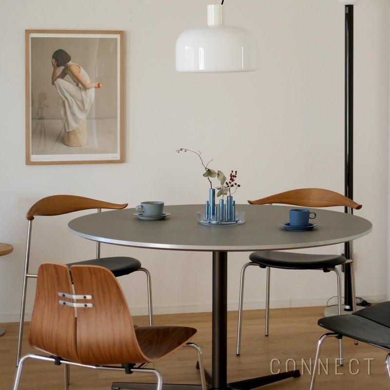 FRITZ HANSEN（フリッツ・ハンセン） / TABLE SERIES（テーブルシリーズ）A825 / 円テーブル / グレー / ブラウンブロンズ脚 / Ø120cm