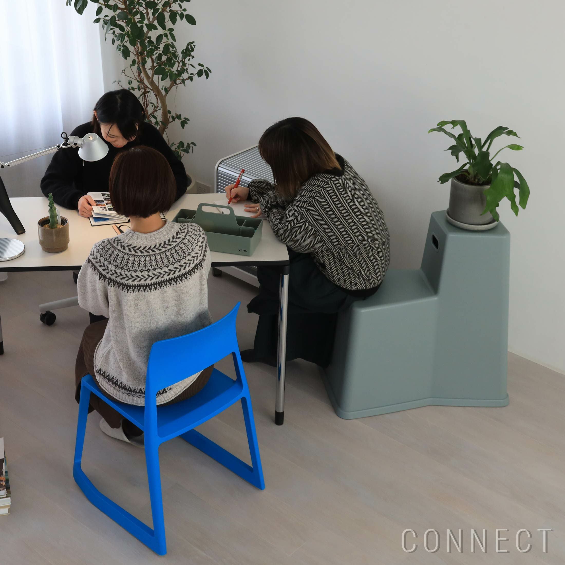 決算キャンペーンpt10倍】Vitra（ヴィトラ） / Stool-Tool（スツール