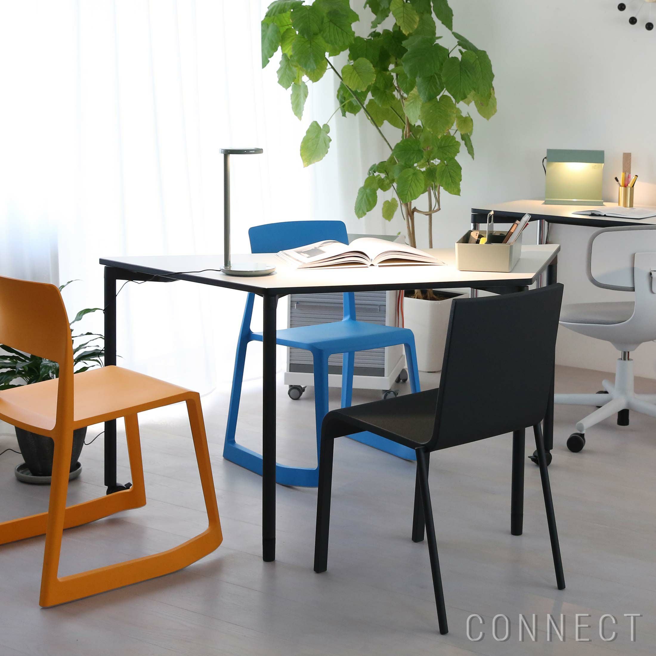 Vitra（ヴィトラ） / Map Table（マップテーブル）台形 W1500