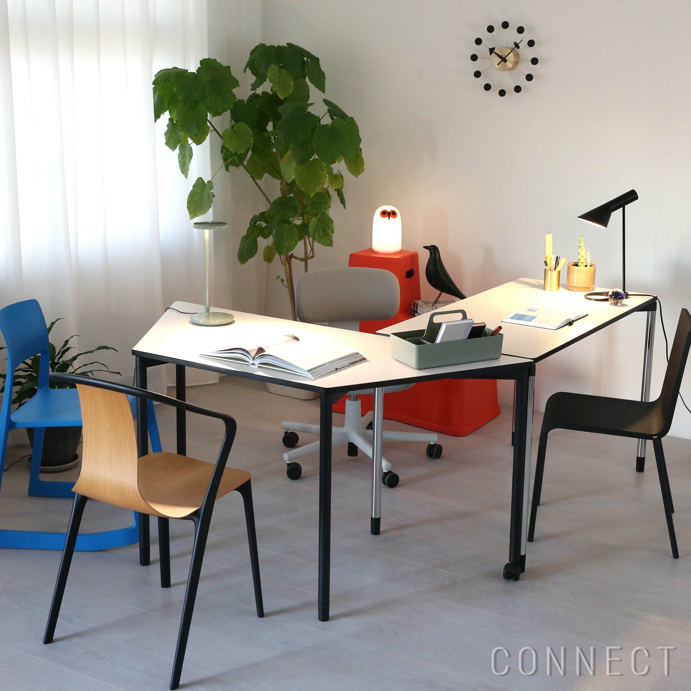 Vitra（ヴィトラ） / Map Table（マップテーブル）台形 W1500