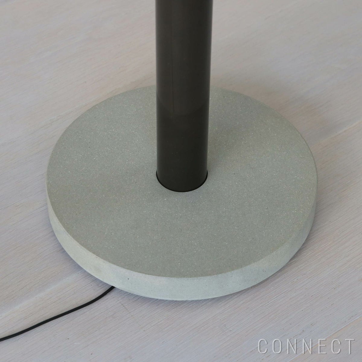 FLOS（フロス） / BELLHOP F（ベルホップF） / 全3色 / フロアランプ