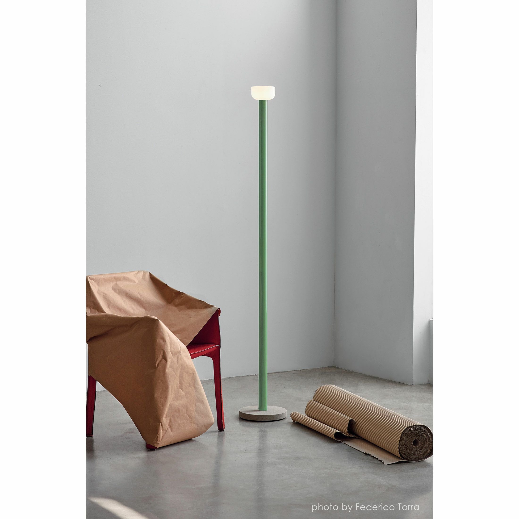 FLOS 正規品　BELLHOP Floor ホワイト　フロアスタンド ポイント10倍】FLOS（フロス） / BELLHOP F（ベルホップF） / 全3色