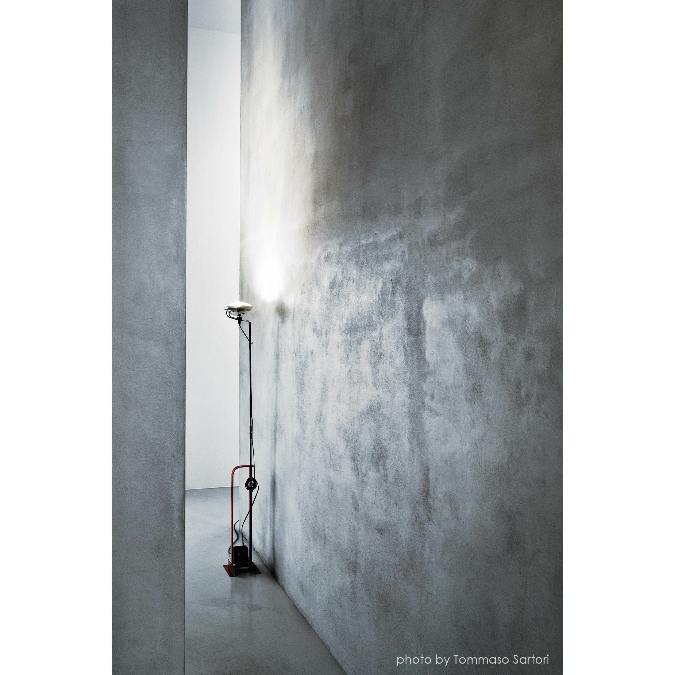 tettetsuo　TOIO ブラック FLOS(フロス) TOIO（トイオ）ブラック｜5%point | THE CONRAN SHOP
