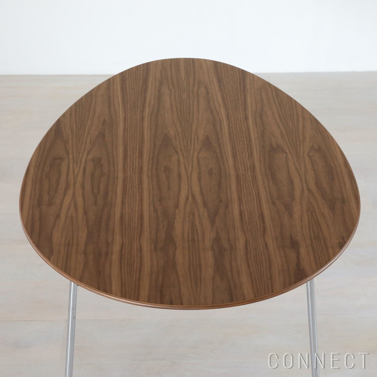 FRITZ HANSEN（フリッツ・ハンセン） / EGG TABLE（エッグテーブル） / ウォルナット / クローム脚