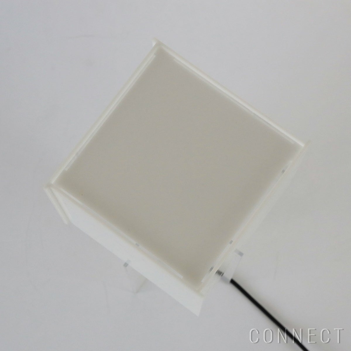 FRITZ HANSEN（フリッツ・ハンセン） / Cross-Plex（クロスプレックス）T-500 / オパール・クリア / テーブルランプ