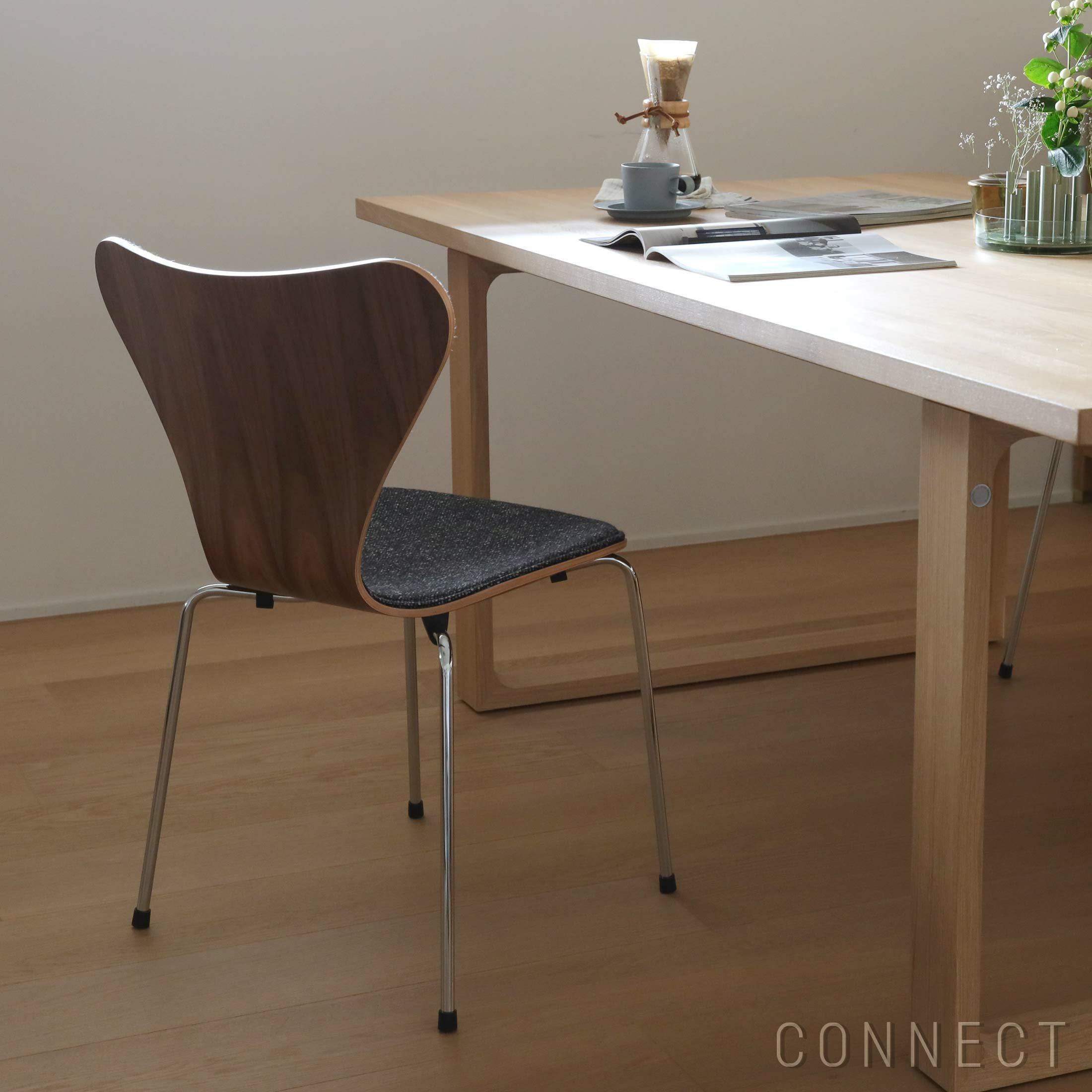 セブンチェア フロントパディング Vanir FRITZ HANSEN | CONNECT