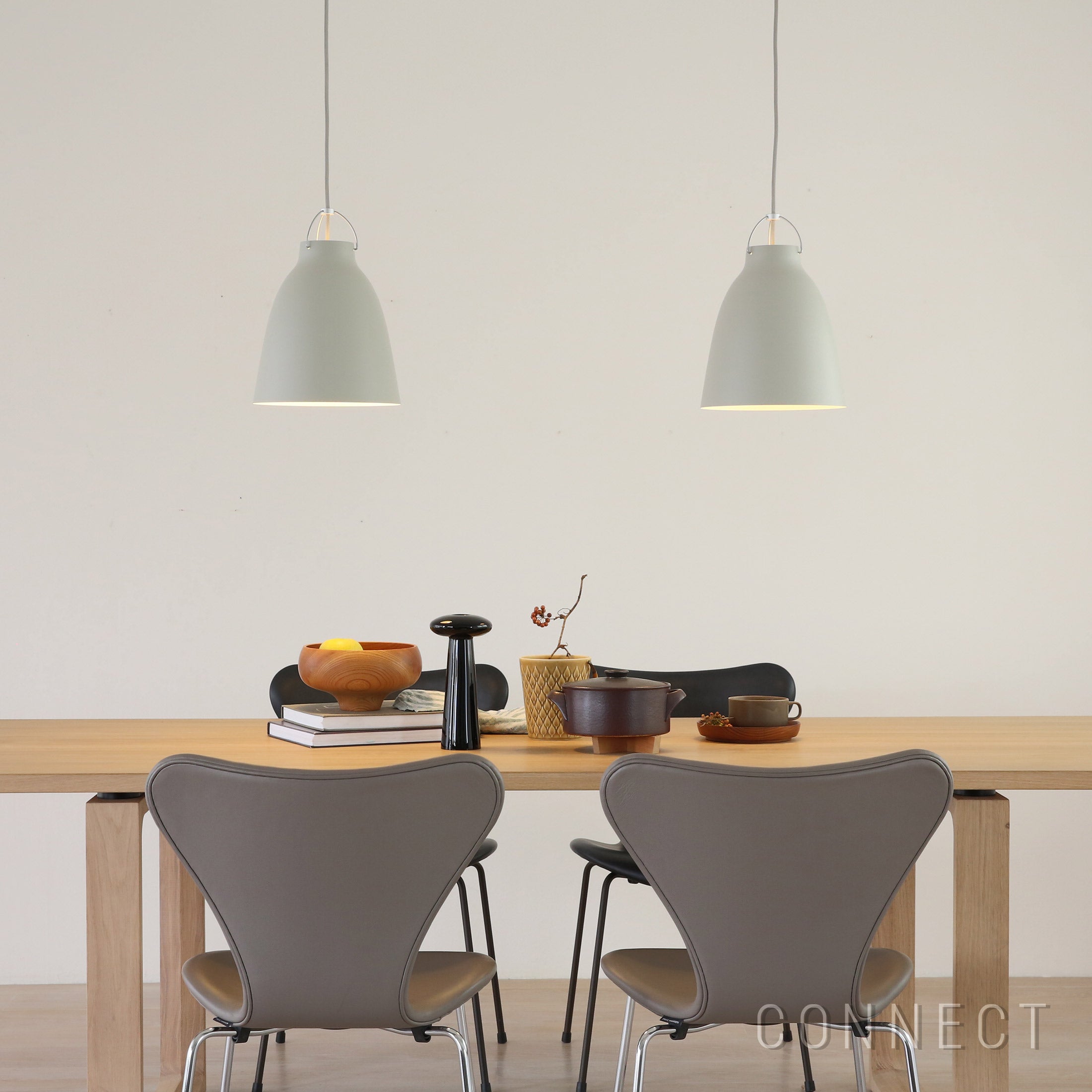 FRITZ HANSEN（フリッツ・ハンセン） / ESSAY（エッセイテーブル