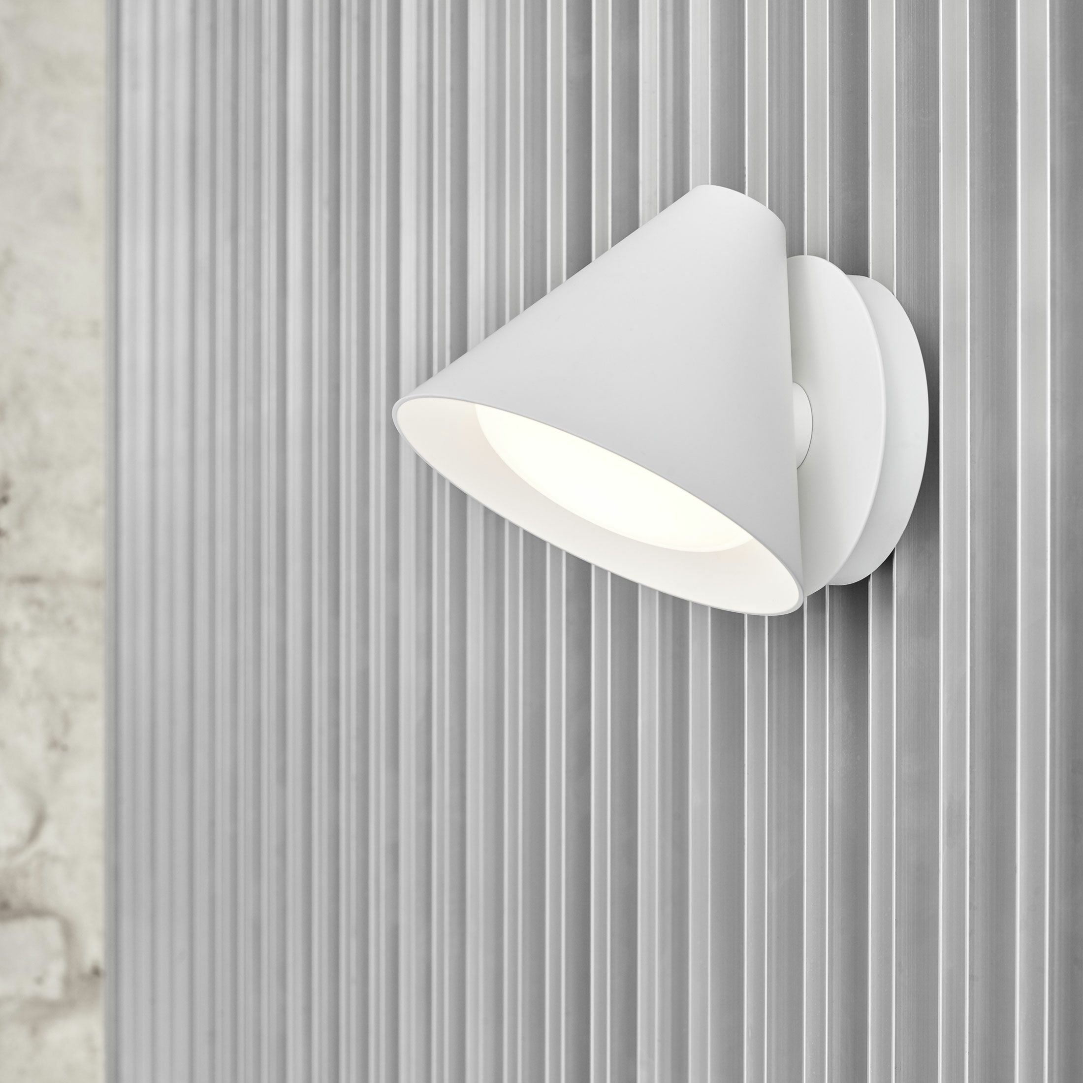 Louis Poulsen（ルイスポールセン） / NJP Wall（NJP ウォール