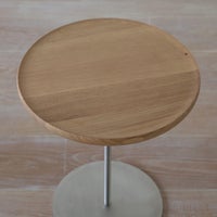 FREDERICIA（フレデリシア） / Pal Side Table（パルサイドテーブル） / Model 6751 / オーク材・ライトオイル仕上げ / ステンレスベース / Φ37.5