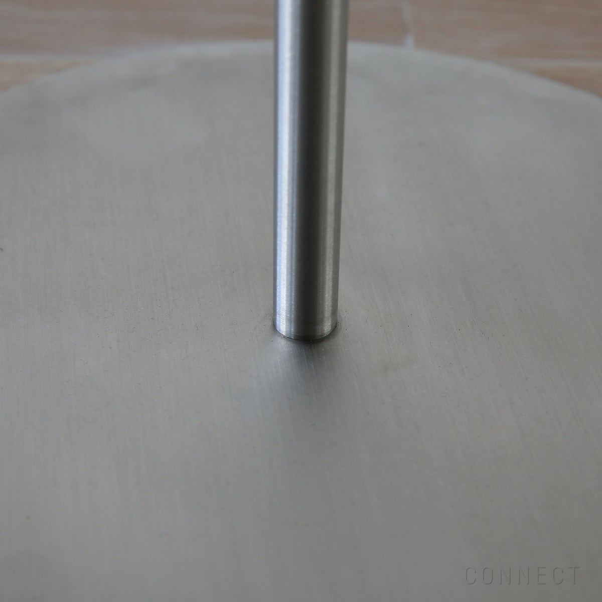 FREDERICIA（フレデリシア） / Pal Side Table（パルサイドテーブル） / Model 6751 / オーク材・ライトオイル仕上げ / ステンレスベース / Φ37.5