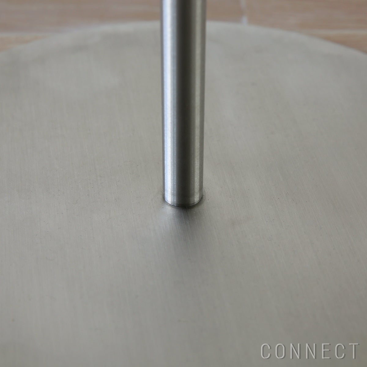 FREDERICIA（フレデリシア） / Pal Side Table（パルサイドテーブル） / Model 6751 / オーク材・ライトオイル仕上げ / ステンレスベース / Φ37.5