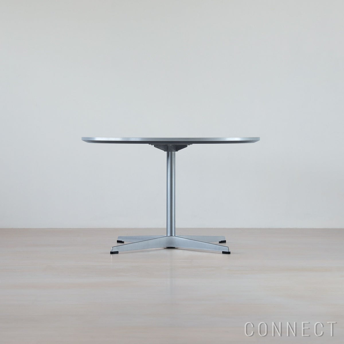 FRITZ HANSEN（フリッツ・ハンセン） / COFFEE TABLE（コーヒーテーブル）A202 / スーパー円テーブル / グレー / クローム脚
