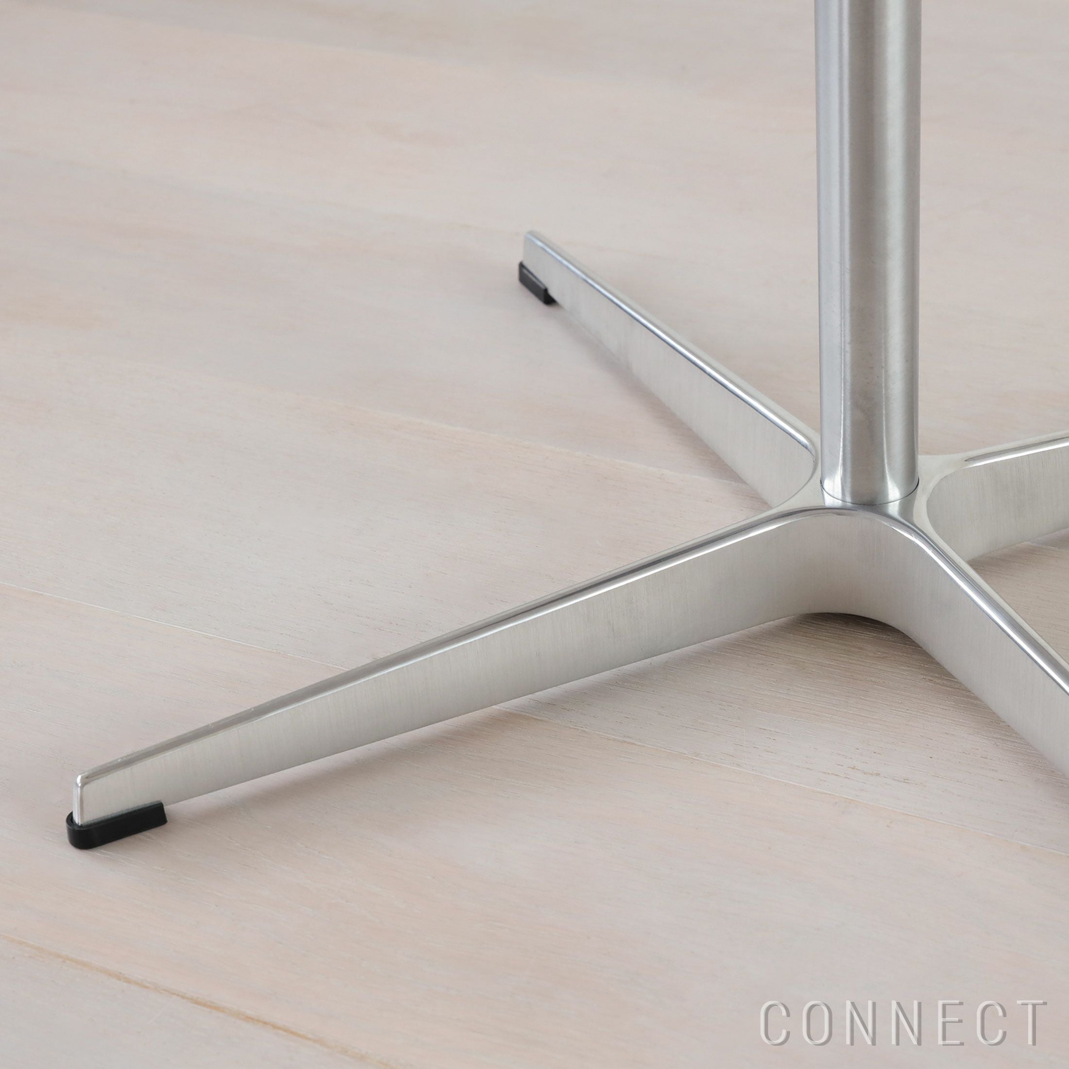 Pinage fritz hansen　フリッツ　ハンセン　グレー　テーブル FRITZ HANSEN（フリッツ・ハンセン） / COFFEE TABLE（コーヒー