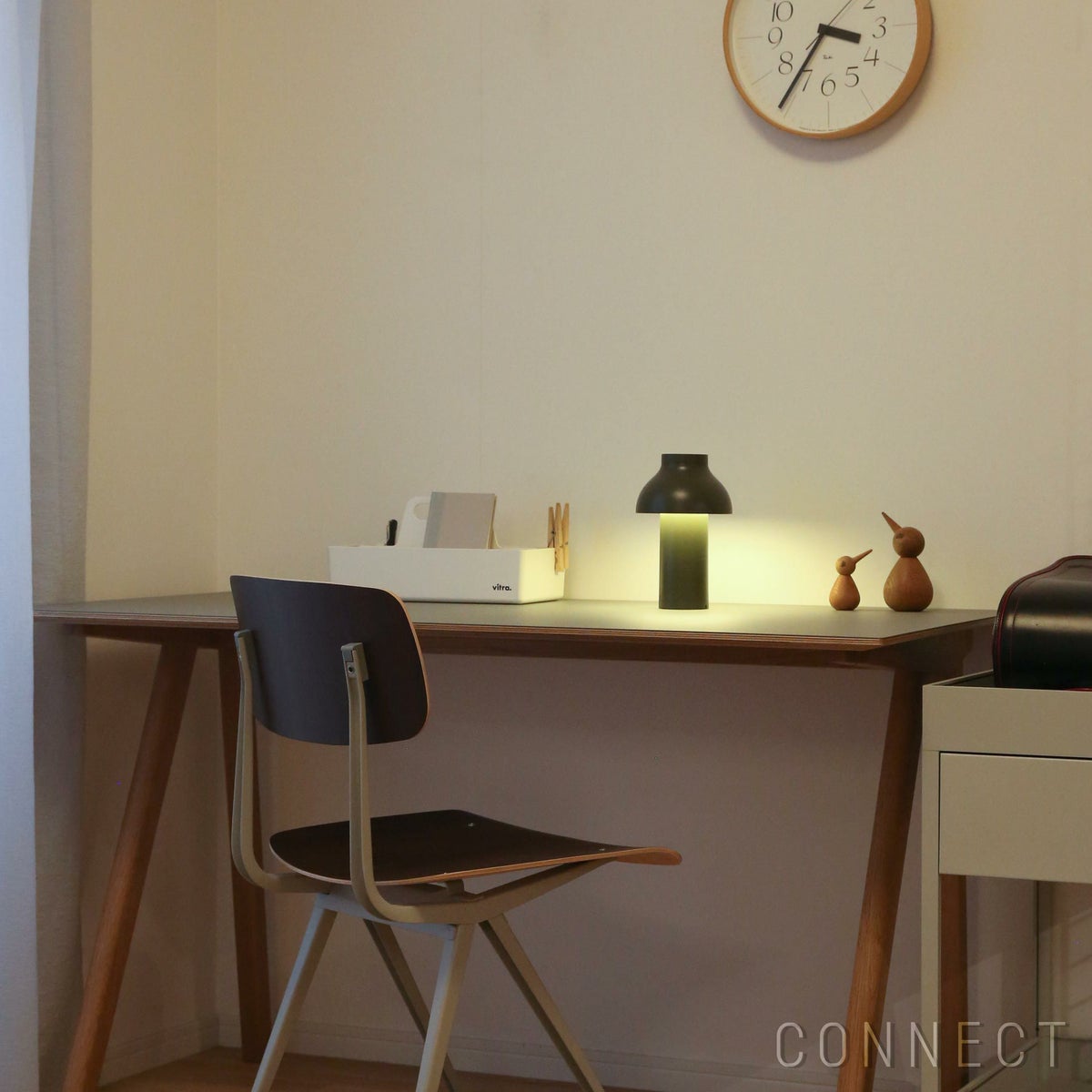 HAY（ヘイ） / PC PORTABLE（PCポータブル） / リサイクル仕様 / オリーブ / テーブルランプ