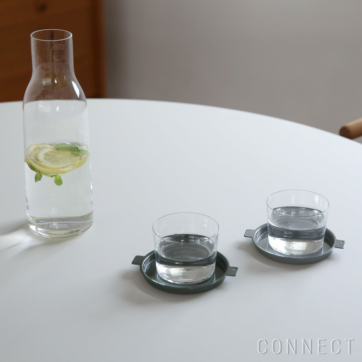 yumiko iihoshi porcelain （イイホシユミコ） / 'Colored' aluminum tray（カラード アルミニウム トレ－） / ラウンド（S）