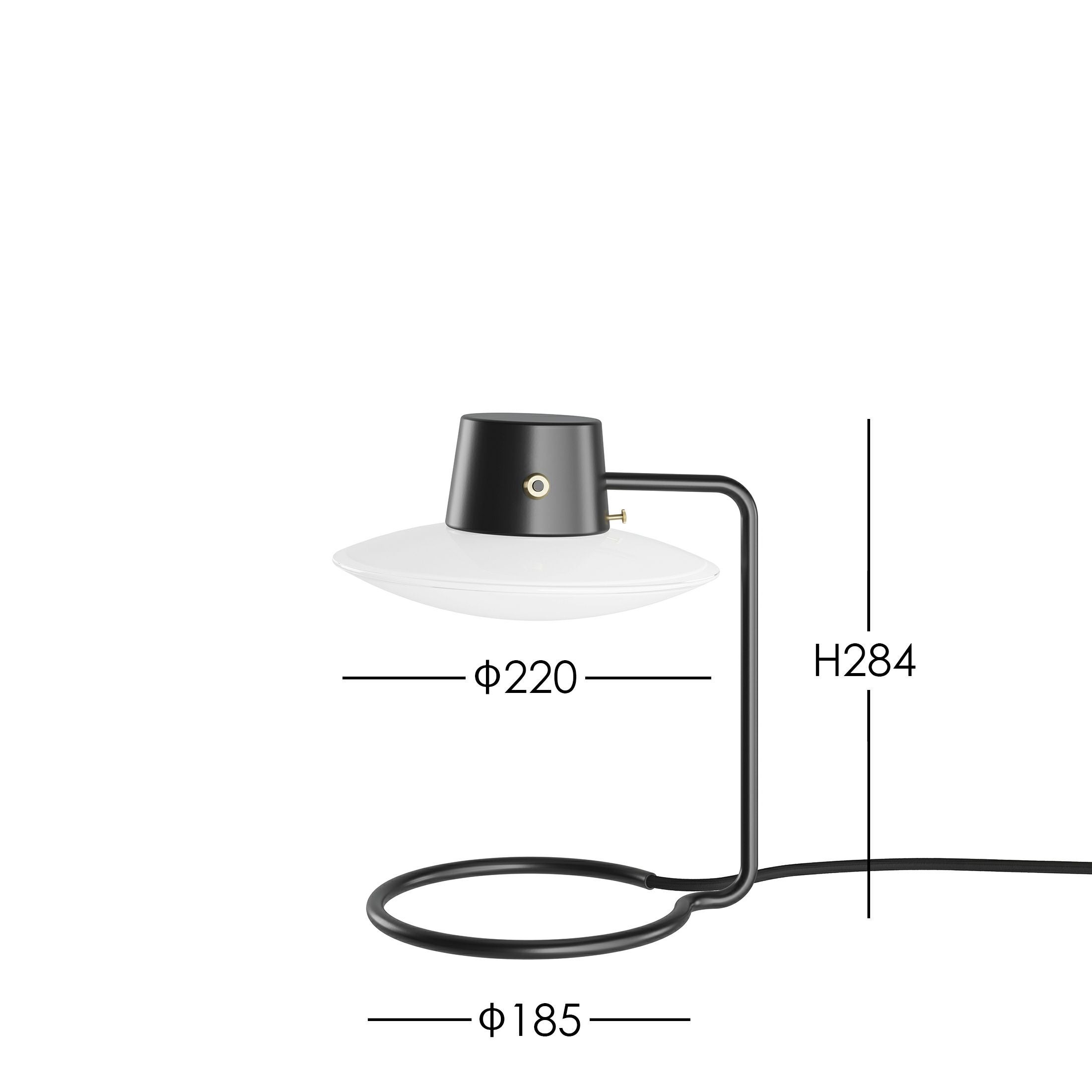 Louis Poulsen（ルイスポールセン） / AJ Oxford Table Lamp