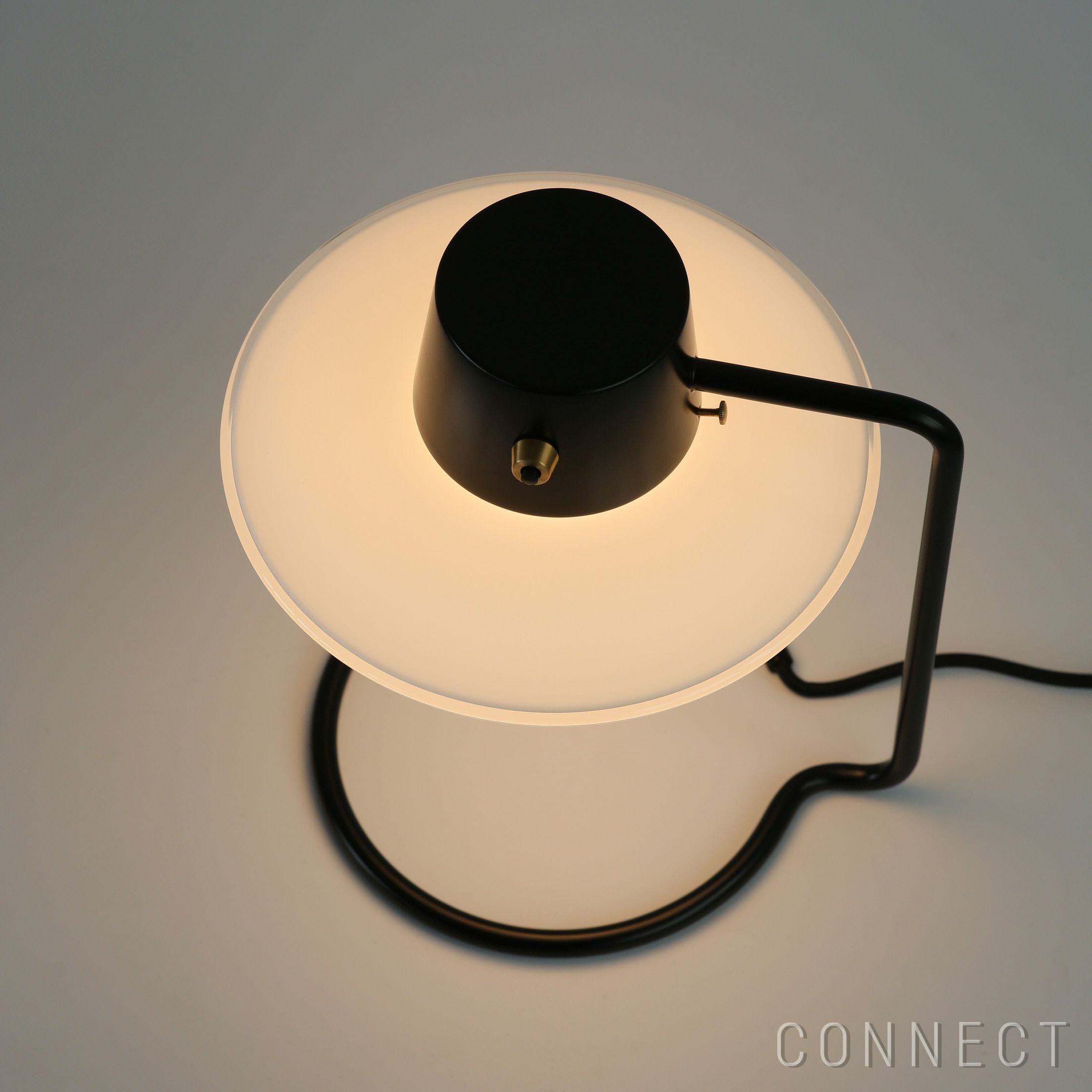 Louis Poulsen（ルイスポールセン） / AJ Oxford Table Lamp