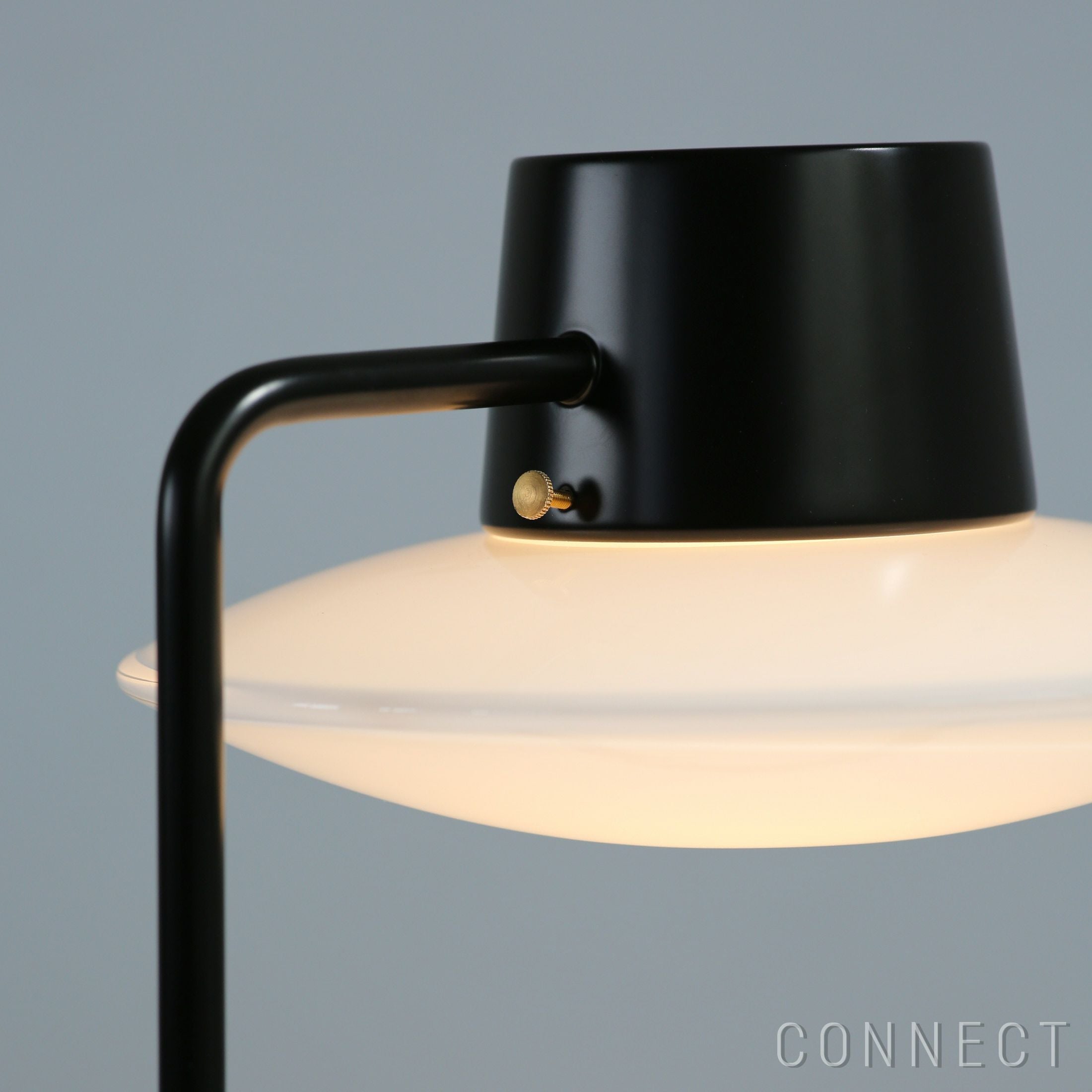 Louis Poulsen（ルイスポールセン） / AJ Oxford Table Lamp