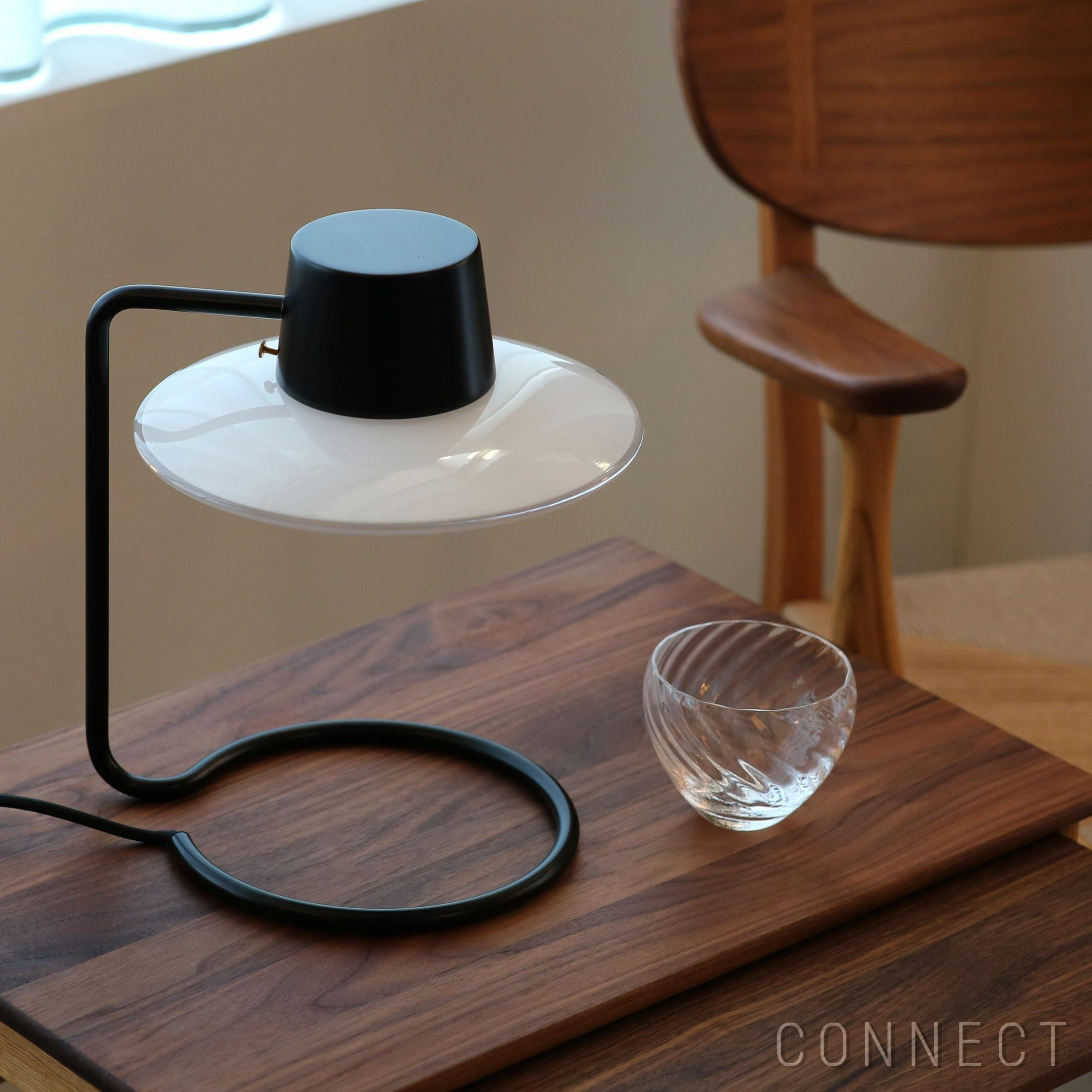 Louis Poulsen（ルイスポールセン） / AJ Oxford Table Lamp