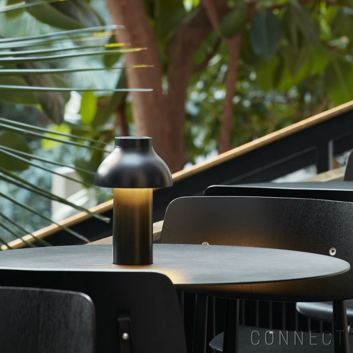 HAY（ヘイ） / PC PORTABLE（PCポータブル） / リサイクル仕様 / ソフトブラック / テーブルランプ