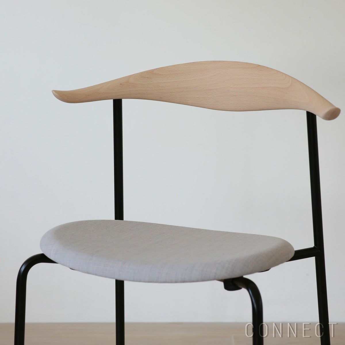 CARL HANSEN & SON（カール・ハンセン＆サン） / CH88P / ビーチ材・ソープ仕上げ・ブラック脚 / Canvas 0716 / ダイニングチェア