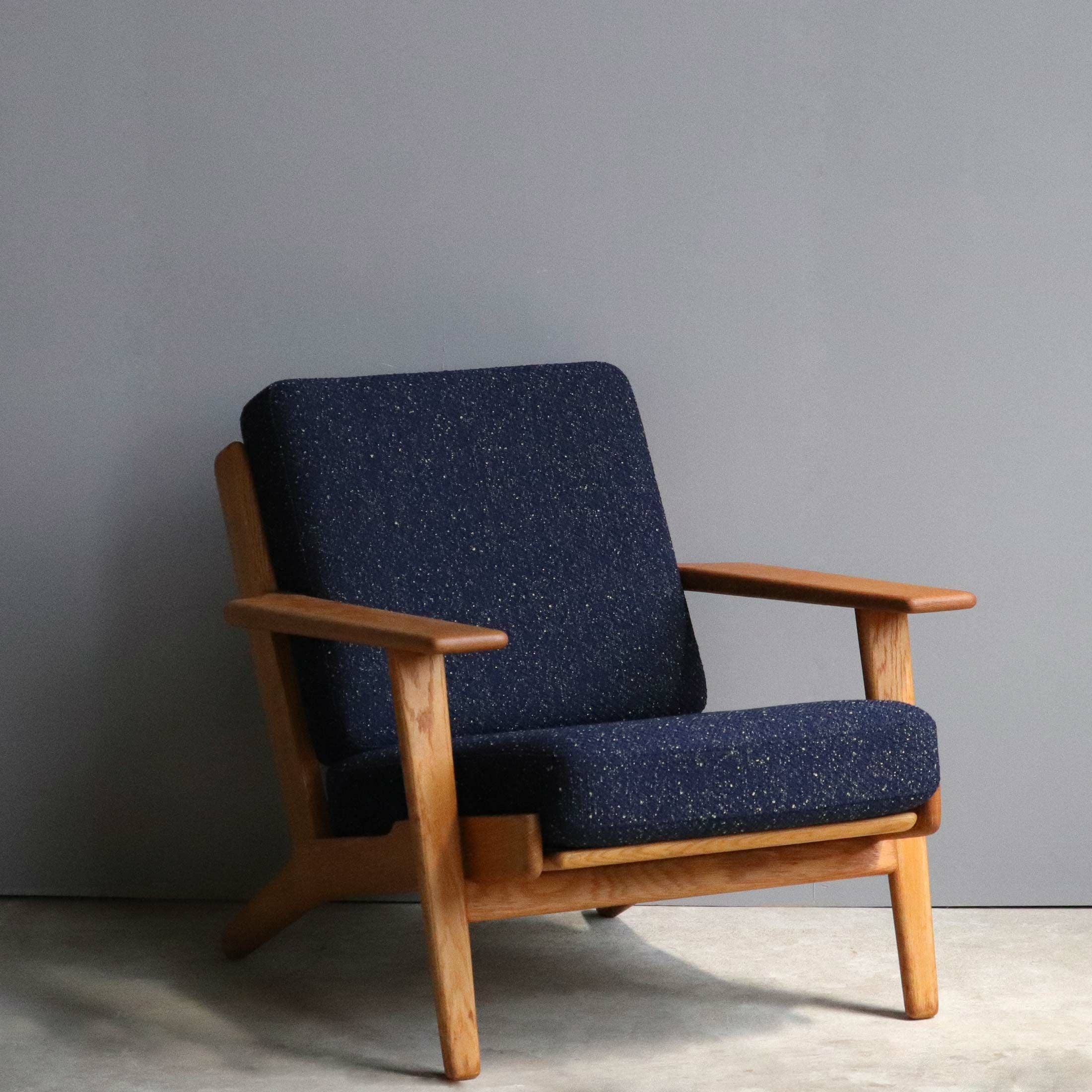 000000006896-02.jpg?size=m&w=