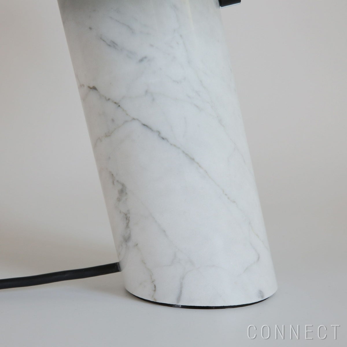 FLOS（フロス） / SNOOPY（スヌーピー） / テーブルランプ