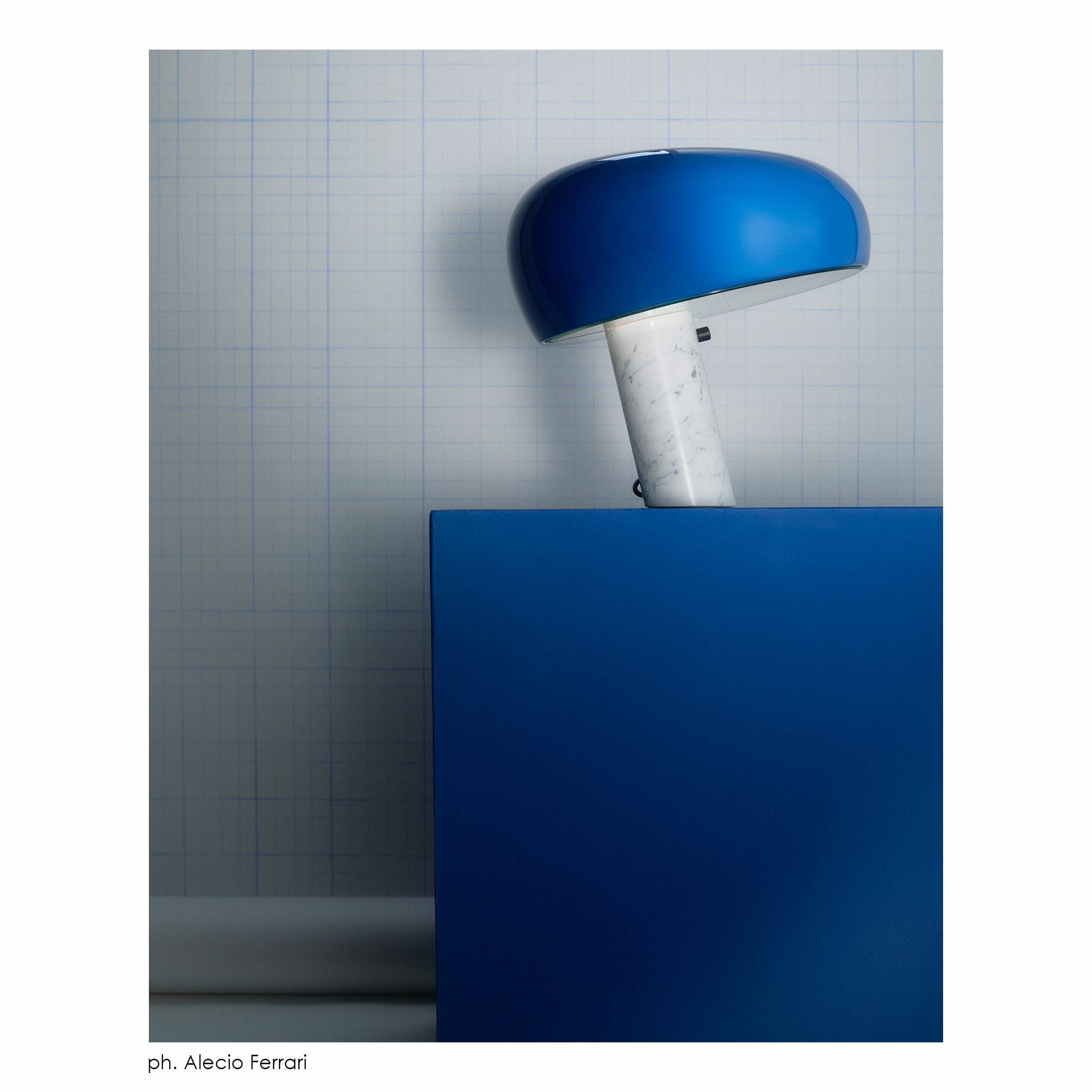 Ikeda lighting テーブルランプ スヌーピー ランプ ポイント10倍 FLOS