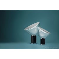 FLOS（フロス） / TACCIA（タッチア） PMMA / テーブルランプ