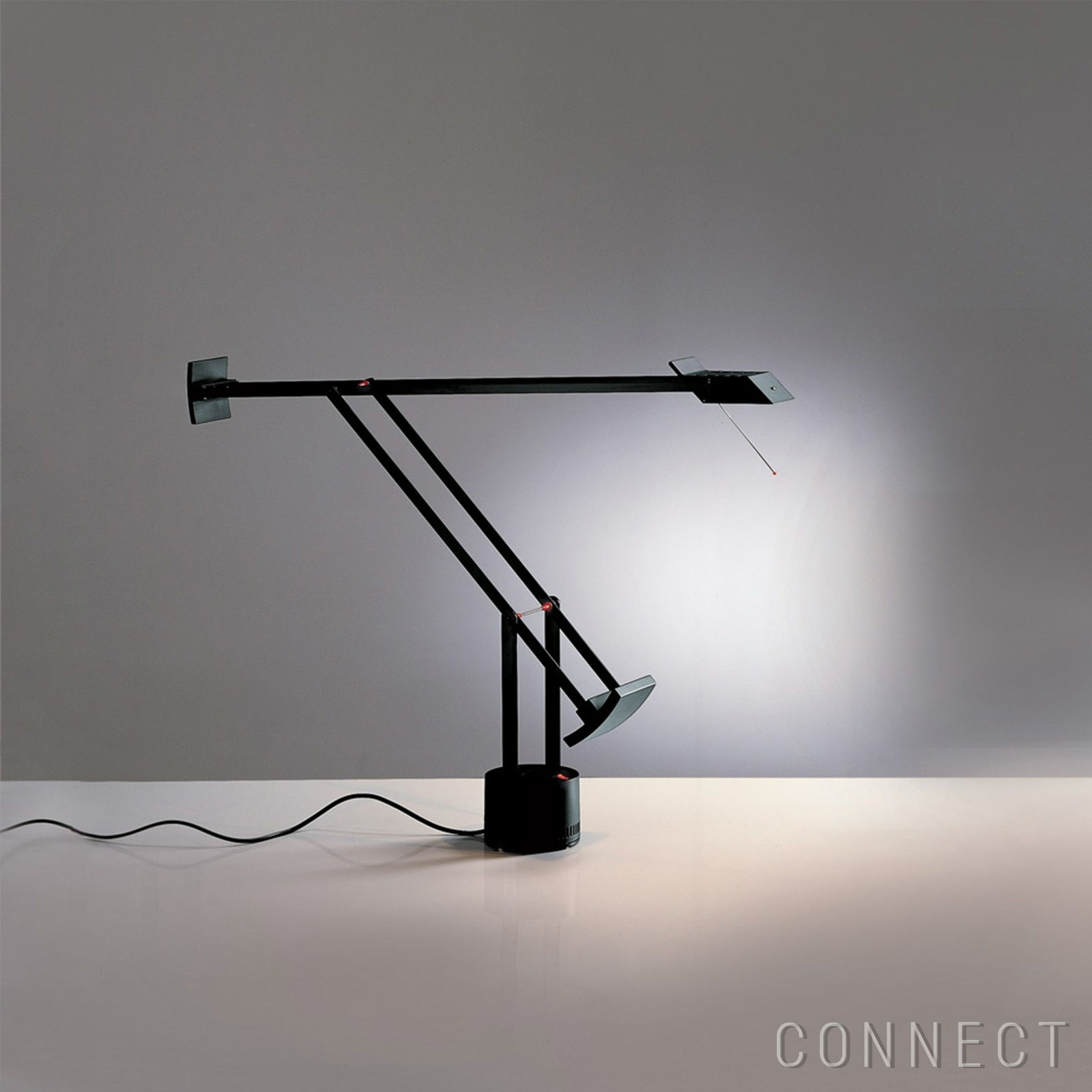 Artemide（アルテミデ） 正規販売店｜Tizio（ティチオ）｜北欧 