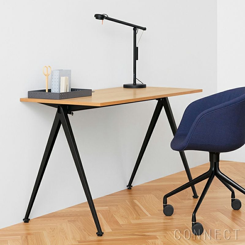PYRAMID DESK HAY（ヘイ）│正規販売店 CONNECT