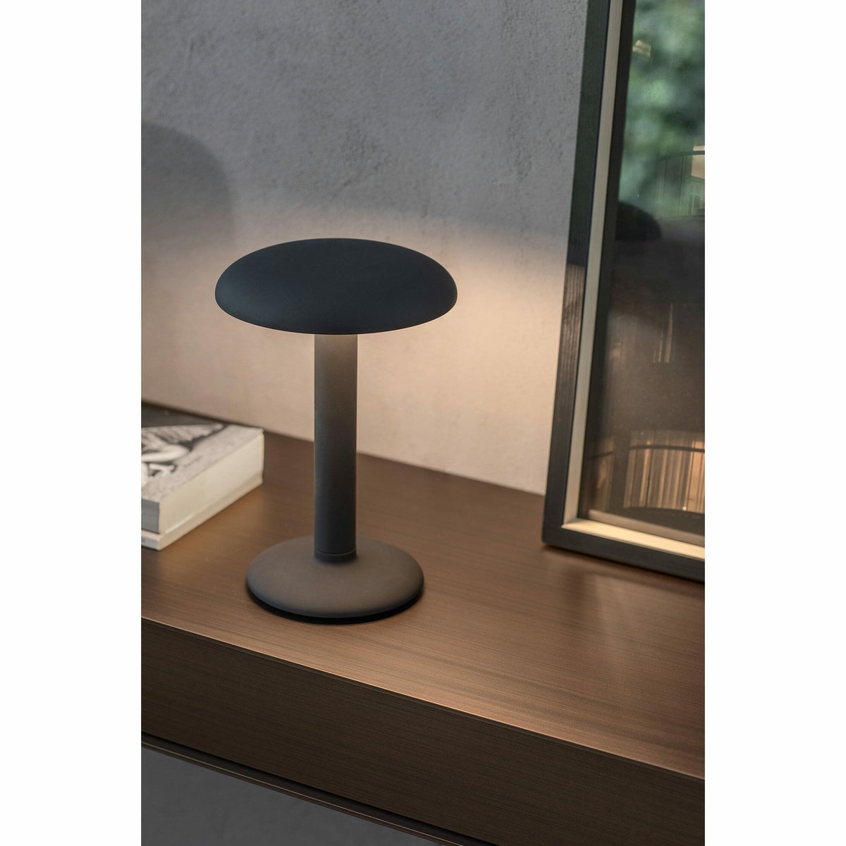 FLOS（フロス） / GUSTAVE（グスタヴ） / 全5色 / テーブルランプ