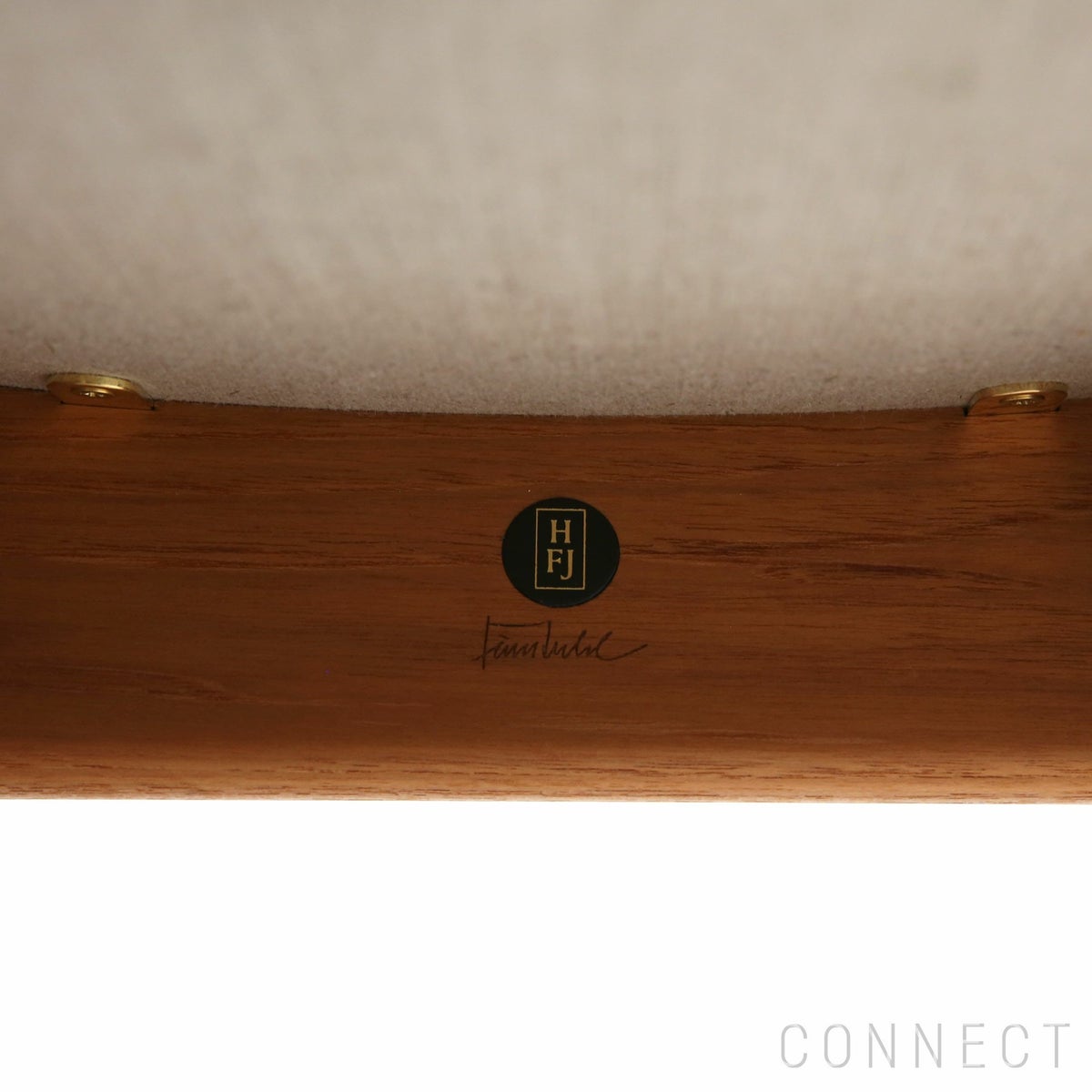 HOUSE OF FINN JUHL（ハウス・オブ・フィンユール） / CHIEFTAIN CHAIR（チーフテンチェア） / チーク材・オイル仕上げ・エレガンスレザー（mocca）