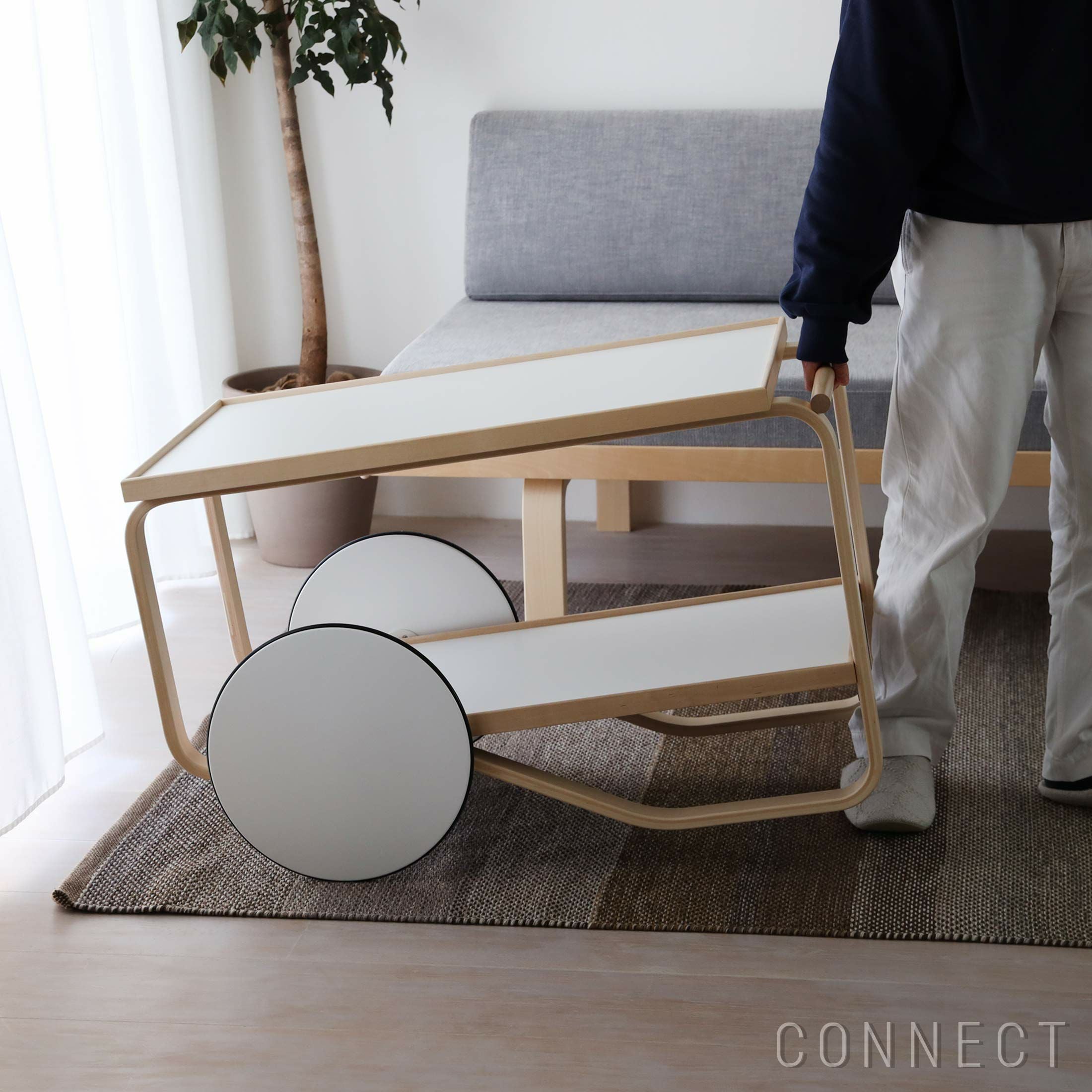 Lacrie theTote Lサイズ ワイド ベッキオショルダー ナチュラル Artek（アルテック） / TEA TROLLEY 901（ティートロリー） / ホワイト