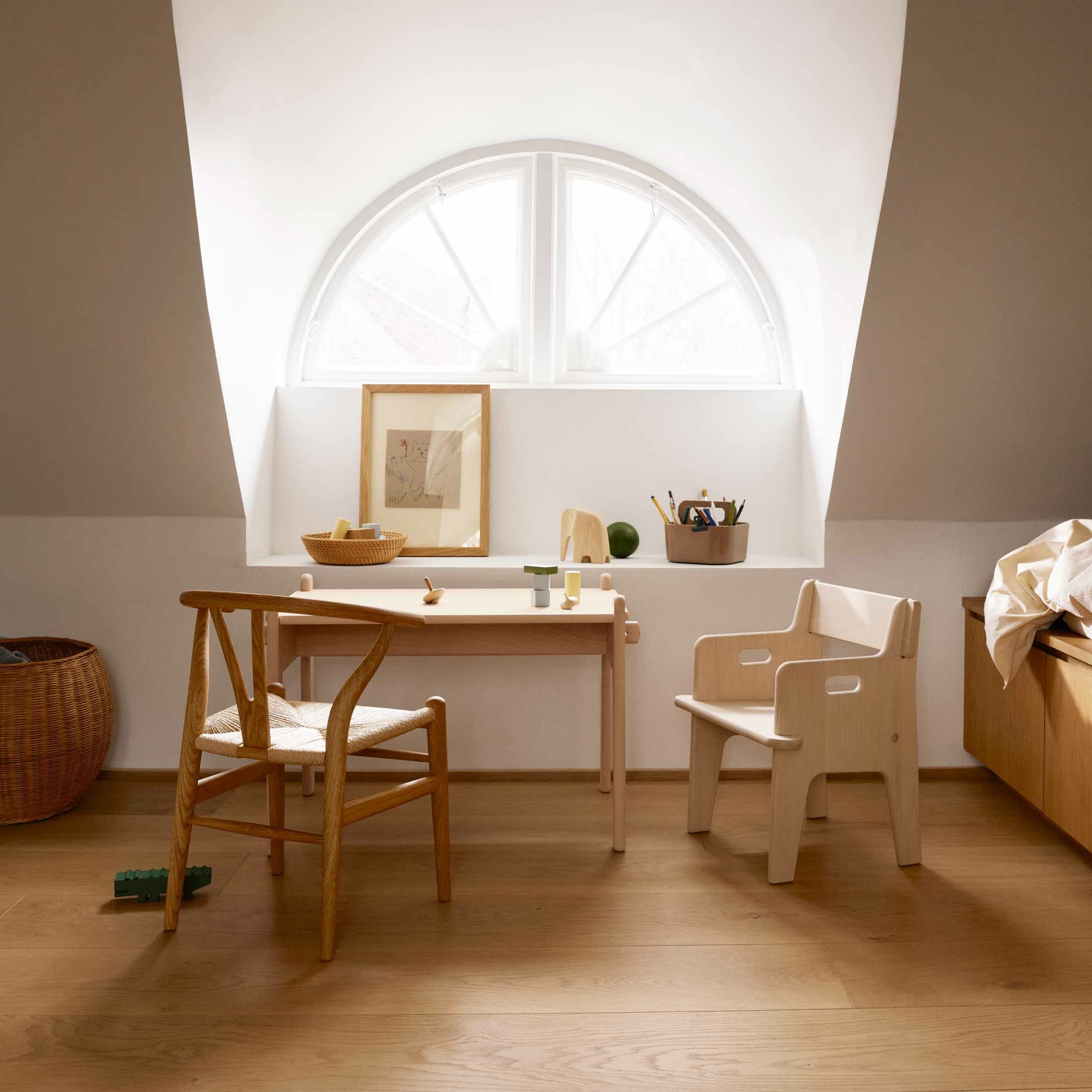 CARL HANSEN & SON（カール・ハンセン＆サン） / CH410 PETER'S CHAIR