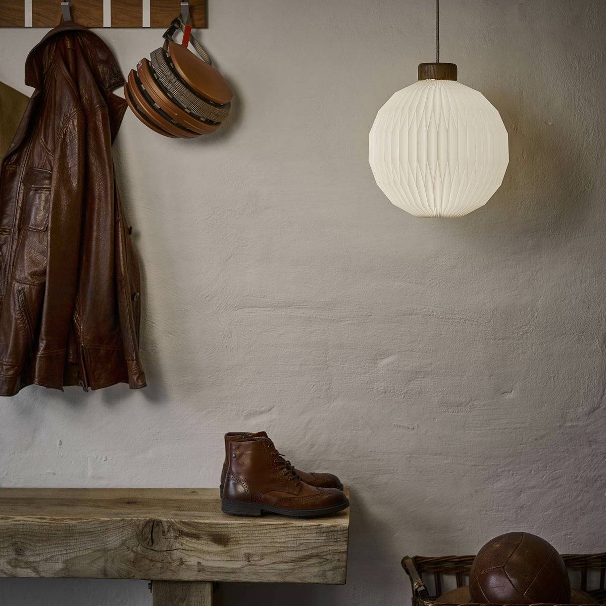 LE KLINT（レ・クリント） / MODEL 180（モデル） / 全2色 / φ330mm / ペンダントライト