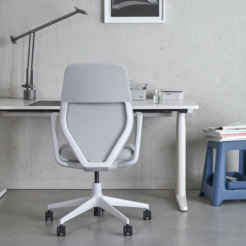 Vitra（ヴィトラ） / ACX Soft（エーシーエックス） / Grid Knit 01 stone grey / ソフトグレーベース / 前傾チルト機能あり / デスクチェア