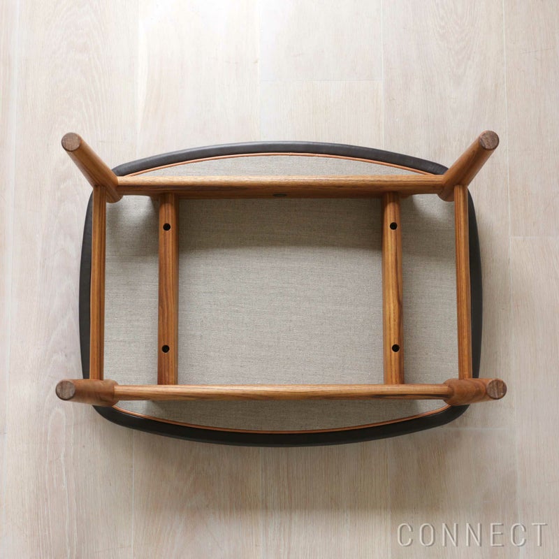 HOUSE OF FINN JUHL（ハウス・オブ・フィンユール） / CHIEFTAIN FOOTSTOOL（チーフテンフットスツール） / チーク材・オイル仕上げ・エレガンスレザー（mocca）