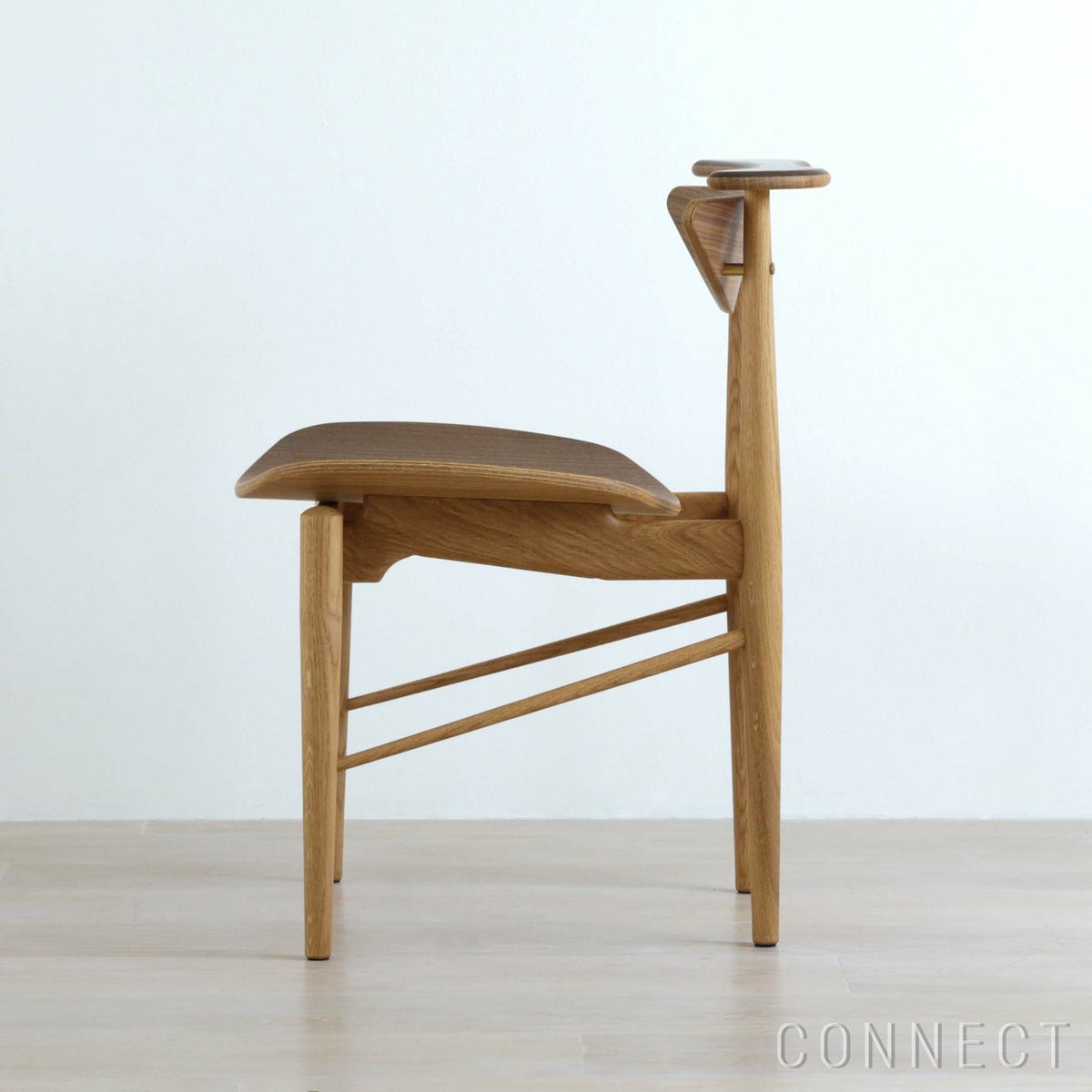 HOUSE OF FINN JUHL（ハウス・オブ・フィンユール） / READING CHAIR（リーディングチェア） / オーク材・ウォルナット材・ダークオイル仕上げ / チェア