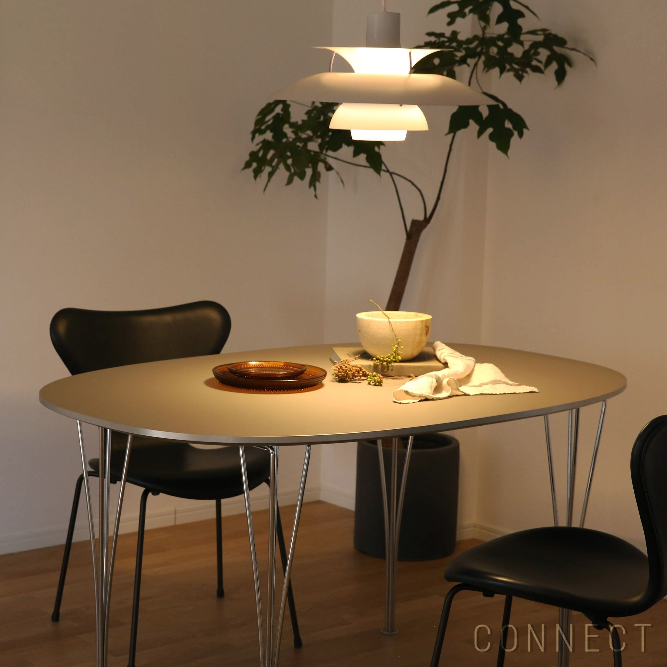 ダイニングルームCP対象】FRITZ HANSEN（フリッツ・ハンセン） / TABLE