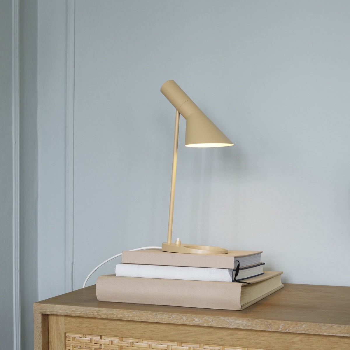 Louis Poulsen（ルイスポールセン） / AJ Mini Table（AJ ミニ テーブル） / NEWカラー全5色 / テーブルランプ