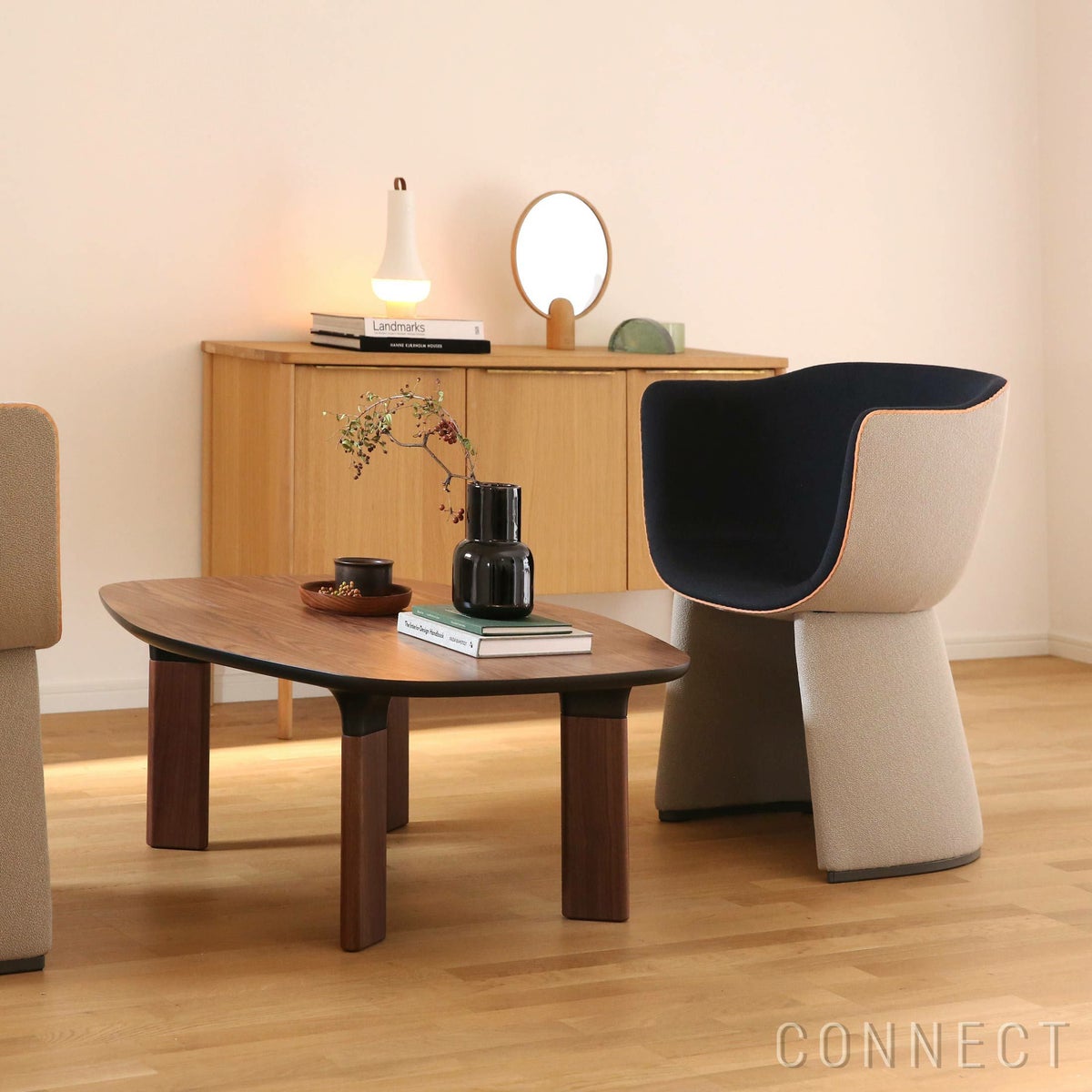 FRITZ HANSEN（フリッツ・ハンセン） / MONOLIT（モノリット） / Vidar（ヴィダー）0222 ベージュ×0182 アンスラサイト / レザーパイピングあり / ラウンジチェア