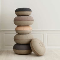 【2025年新色】FRITZ HANSEN（フリッツ・ハンセン） / Cecilie Manz（セシリエ・マンツ） / POUF（プフ）S / ピュアレザー