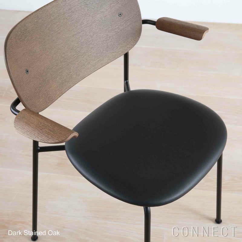 Audo Copenhagen（オドー・コペンハーゲン） / CO DINING CHAIR（コ ダイニング チェア）/ アームチェア / Dark Stained Oak / Sierra（シエラ）1001 / ブラックベース